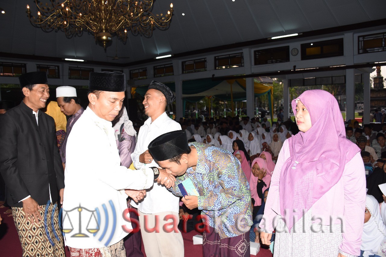 Wihaji dan Suyono Buka Bersama Dengan 400 Anak Yatim Piatu