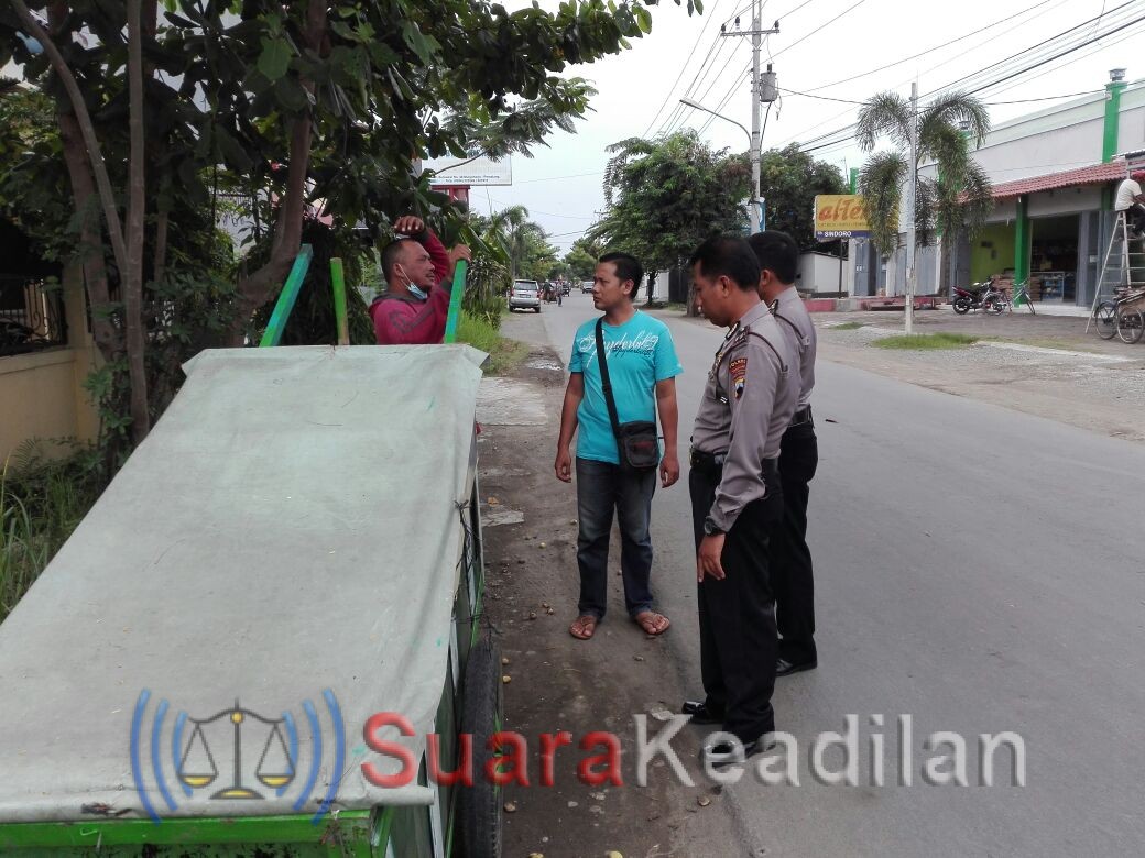 Bhabinkamtibmas Mulyoharjo Cek Gerobag Mencurigakan