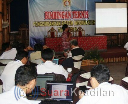 DISPERMASDES Kendal Gelar Bimtek Sistim Informasi Desa.