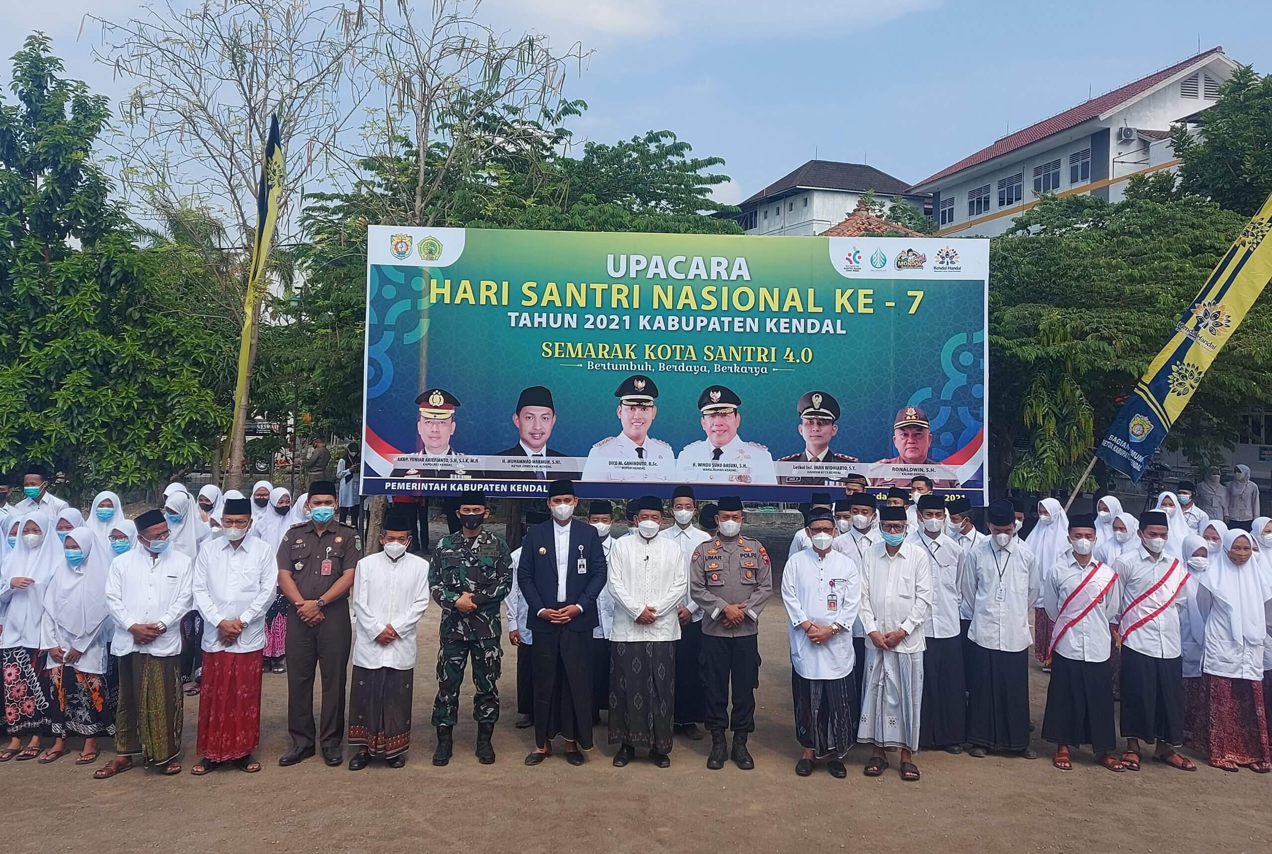 Peringati HSN, Bupati Dico Minta Santri Jadi Pelopor Prokes Dan Tingkakan SDM