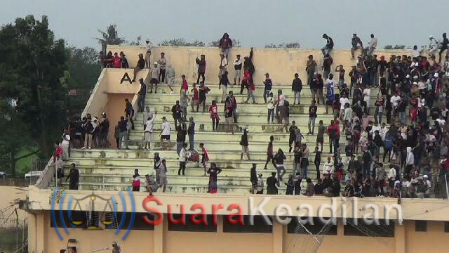Ada Korban Jiwa Akibat Bentrok Suporter Persis Solo Dengan Persik Kendal Itu Hoaks