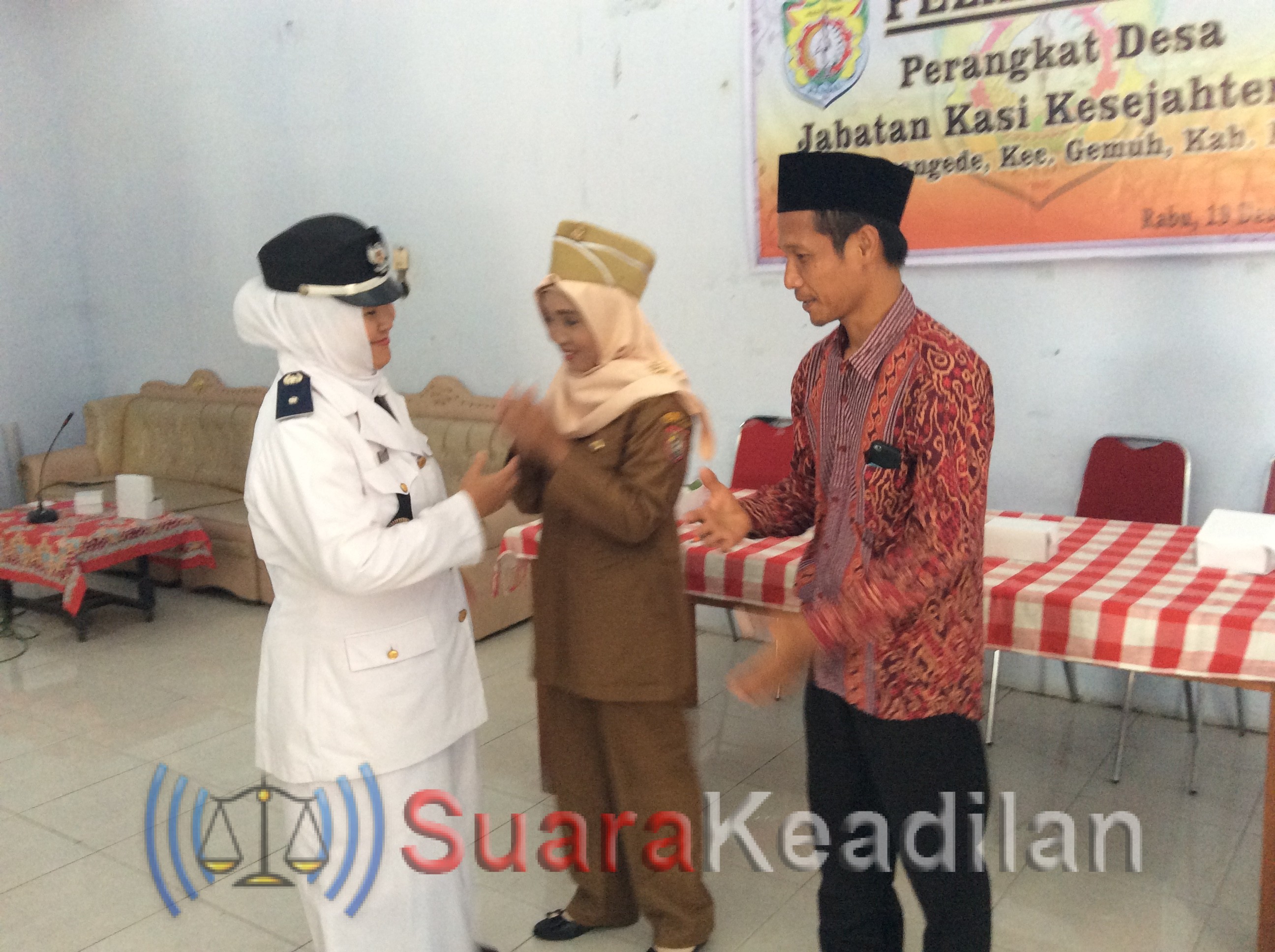 Nisrocah Menangis Saat Dilantik Jadi Kasi Kesejahteraan