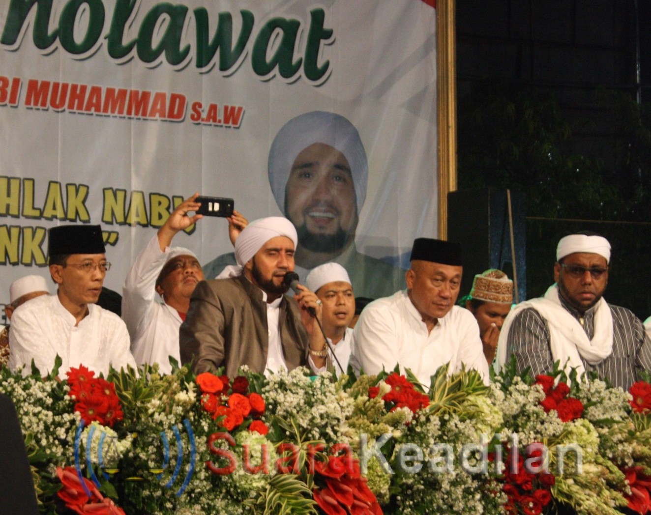 Habib Syech Ajak Warga Kendal Doakan Indonesia