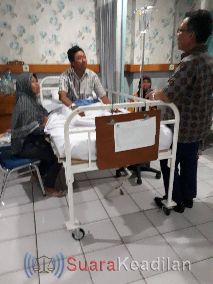Sekda Kunjungi Empat Warga Kendal Korban Kecelakaan Pembangunan Jalan Tol Bekasi Cawang