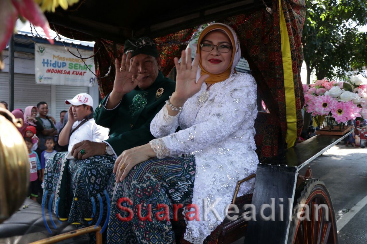 Kirab Budaya Sarung Batik Sambut HUT Kota Pekalongan ke 112