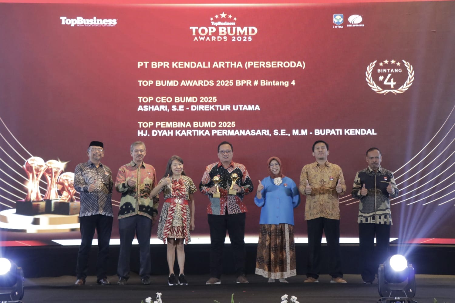 Kendal Sabet 3 Penghargaan Bergengsi Di Ajang Top BUMD Award 2025