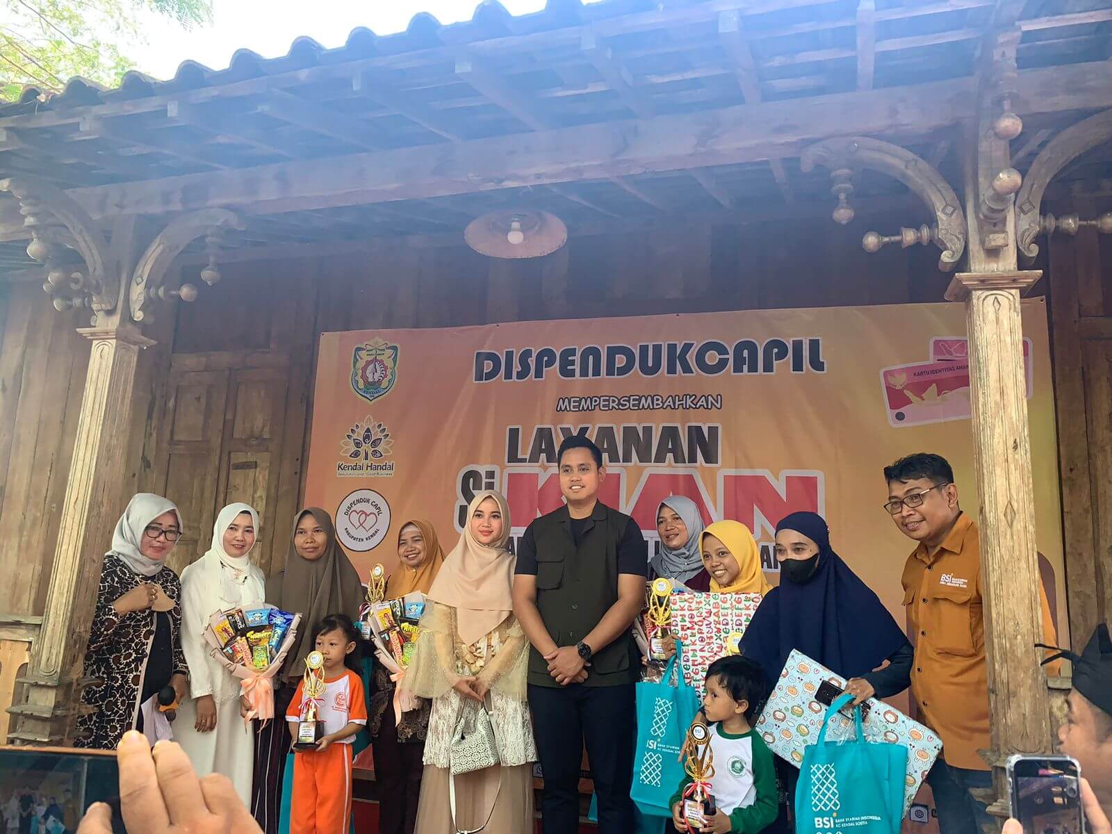 Dispendukcapil Kendal Tak Lelah Ajak Anak Miliki SiKIAN
