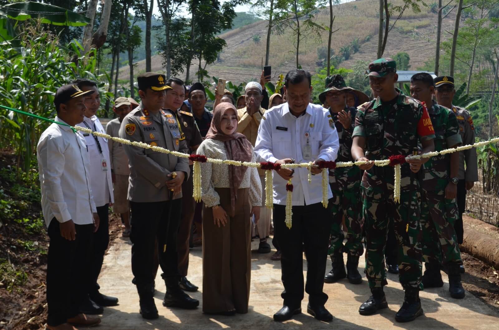 Bangun Jalan Beton Sepanjang 800 Meter, Dandim Berharap Akses Pertanian Lancar
