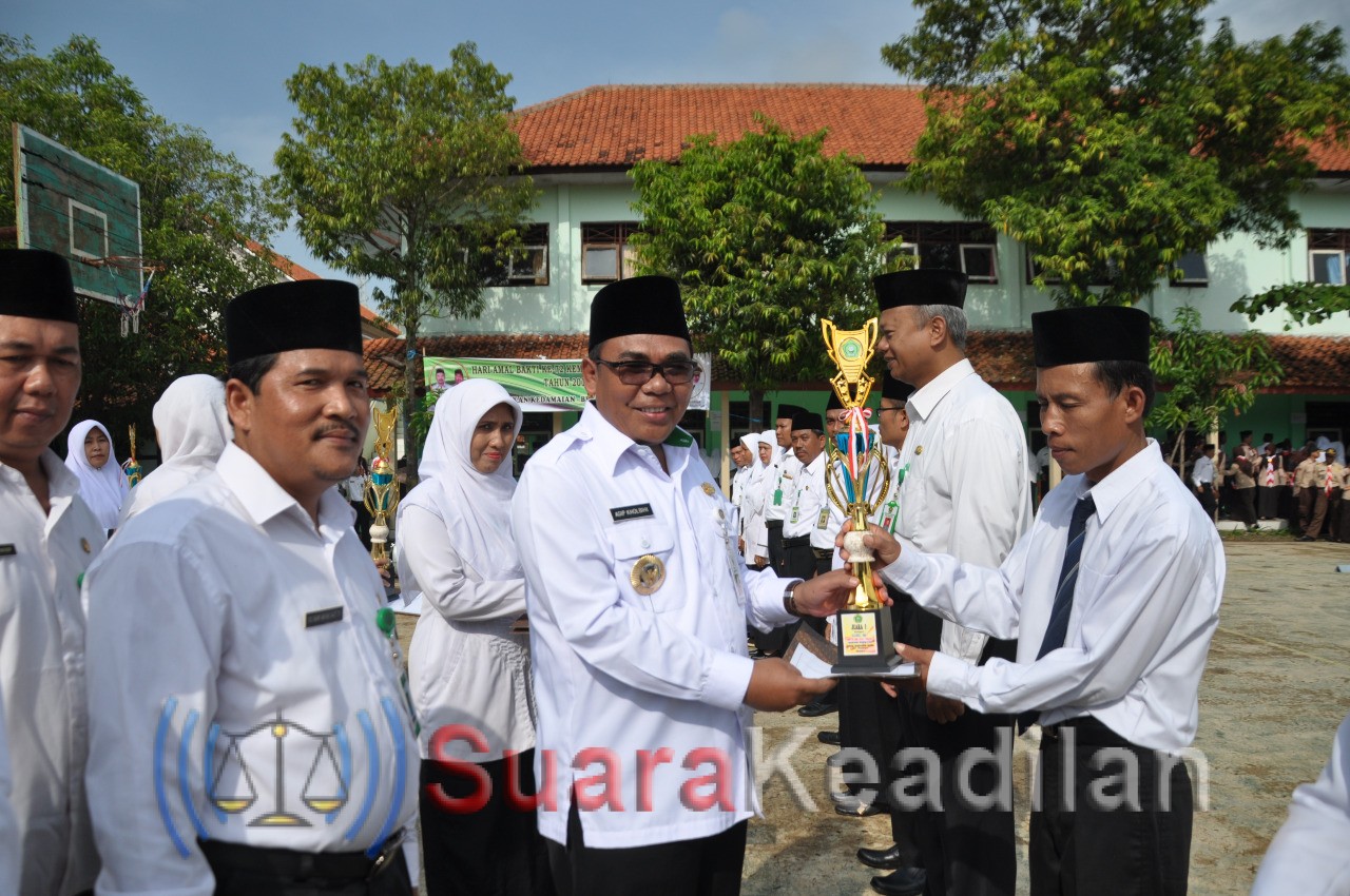 BUPATI ASIP Jadi Inspektur Upacara di Hari Amal Bakti Kementerian Agama