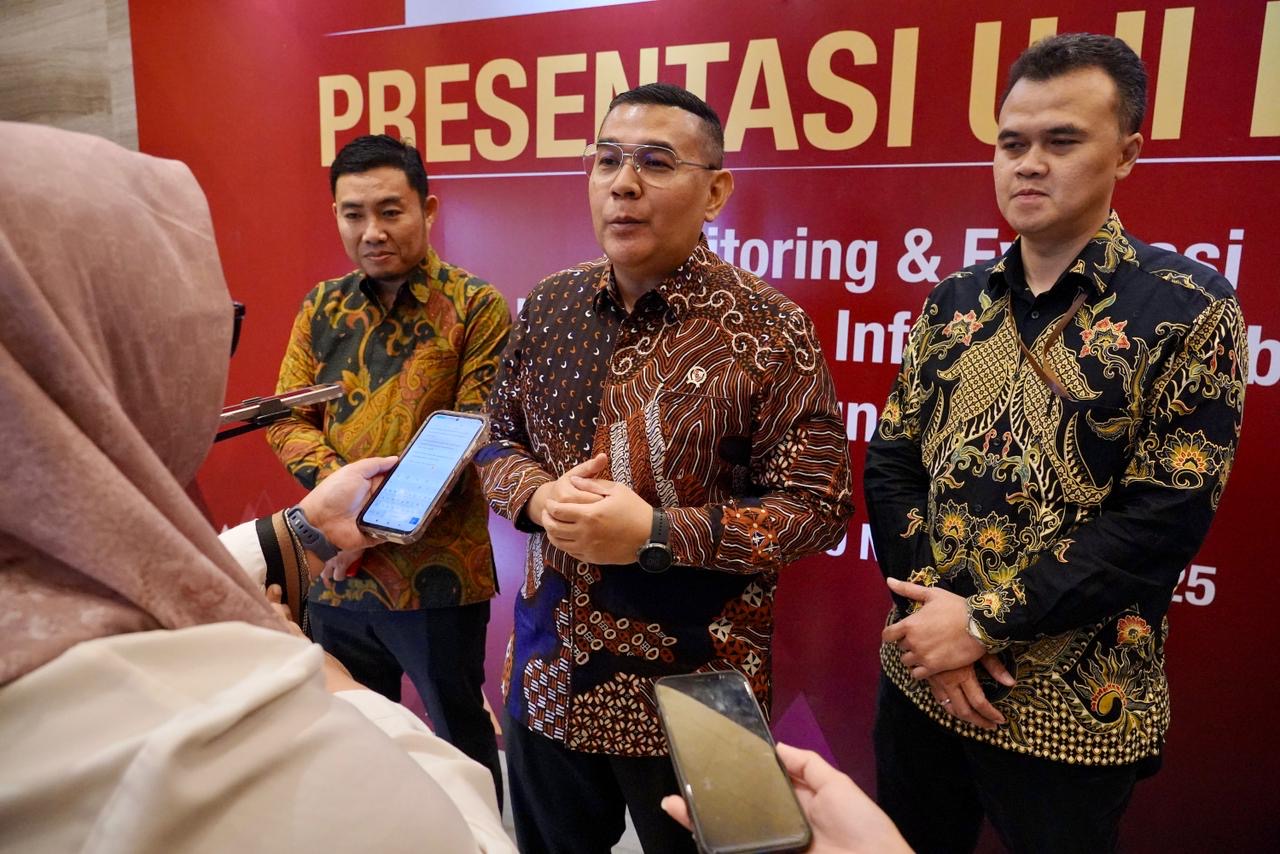 Presentasi Uji Publik, Wamen Ossy: Pastikan Layanan Berjalan Transparan dan Mudah Diakses Publik