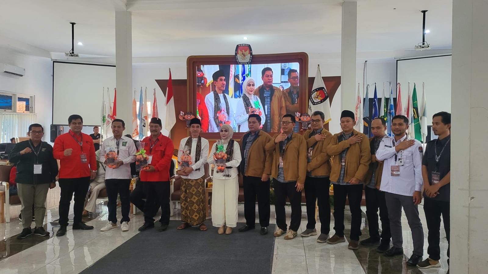Tika-Benny, Kami Maju Ingin Mensejahterakan Masyarakat