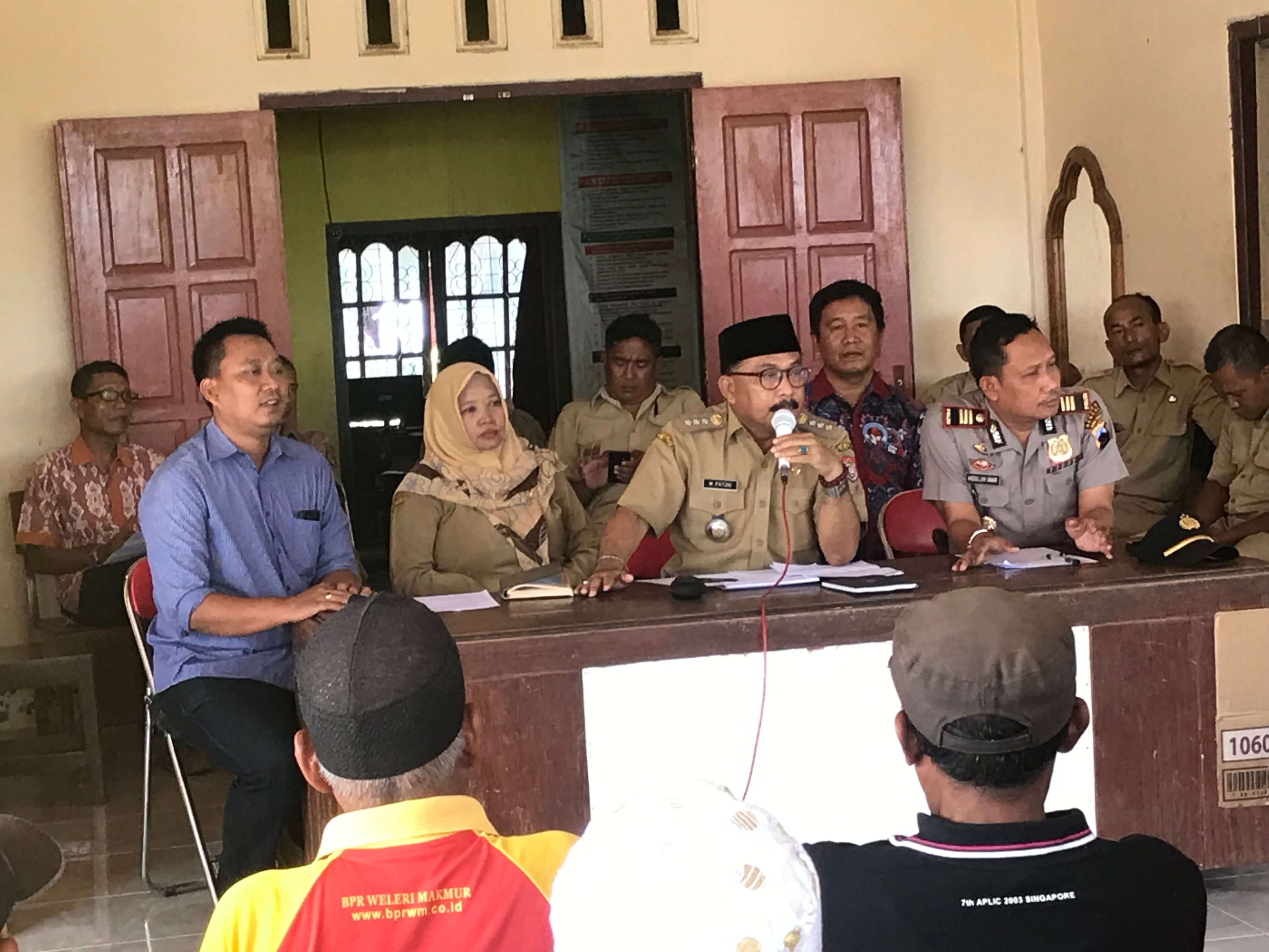 Didemo Jalan Rusak-Transparansi Bantuan RTLH, Pemdes Poncorejo Siap Perbaiki