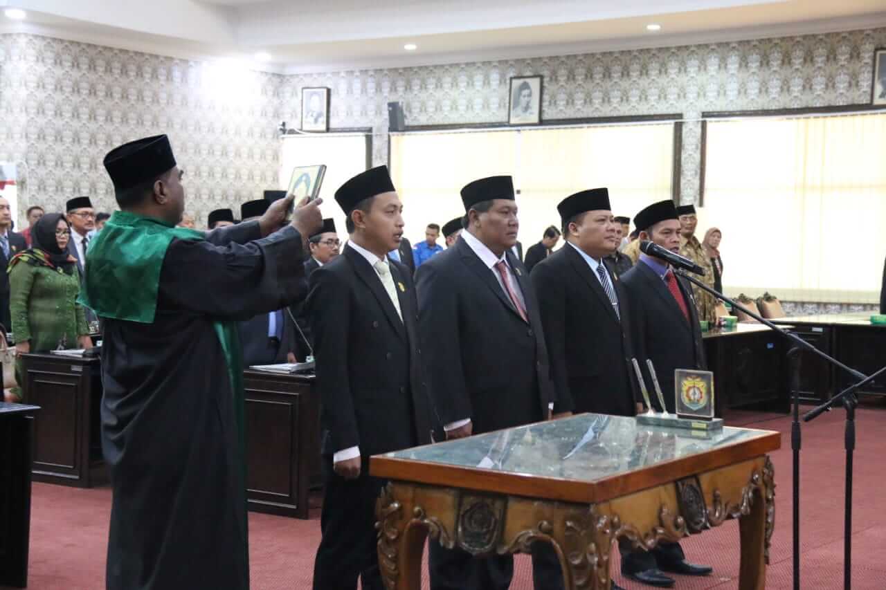 Makmun Ketua, Suyuti, Ainurochim dan Maberur Wakil Ketua DPRD Kendal