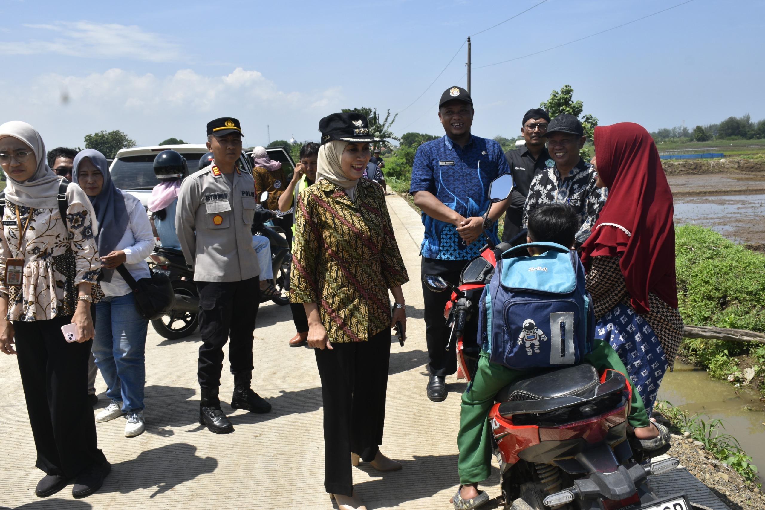 Setahun Pemerintah Tika-Benny Fokus Pembangunan Jalan Kabupaten Di Pelosok Desa