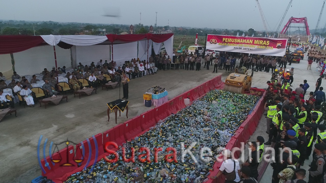 Puluhan Ribu Botol Miras Dimusnahkan Awali Ops Ketupat