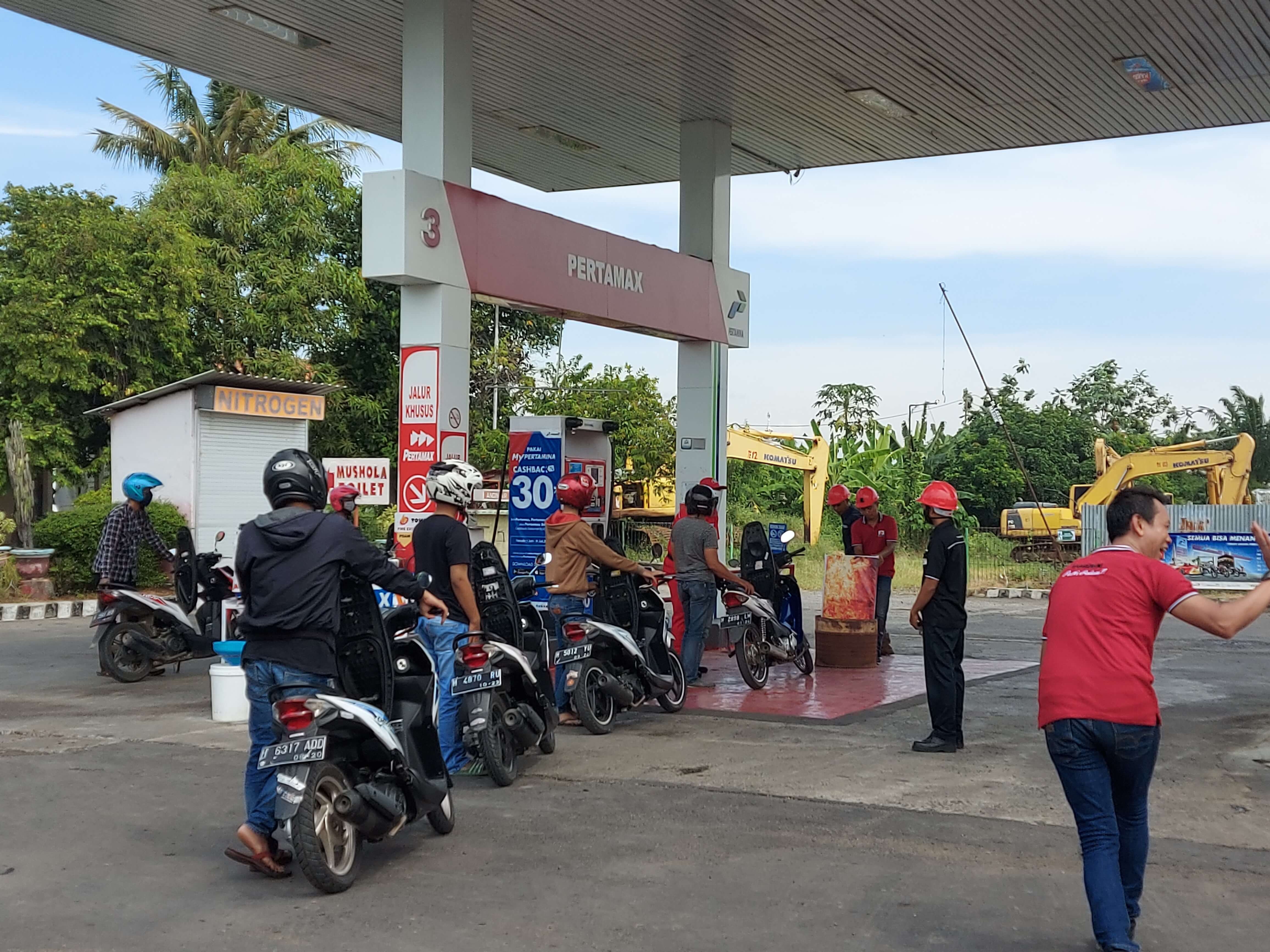 Antisipasi Kebakaran, Karyawan SPBU Tunggulrejo Dibekali Keahlian Pemadaman Kebakaran