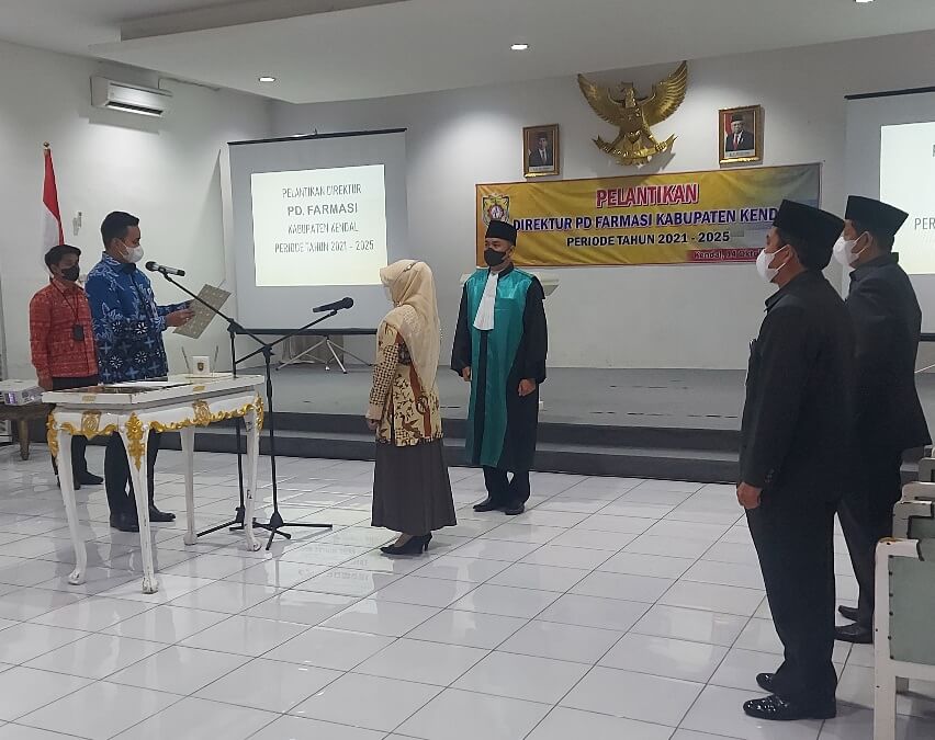 Hery Marfuah Direktur PD Farmasi Periode 2021-2025