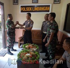 Dandim Kendal Beri Kejutan Kapolres Di HUT  Bhayangkara ke-72