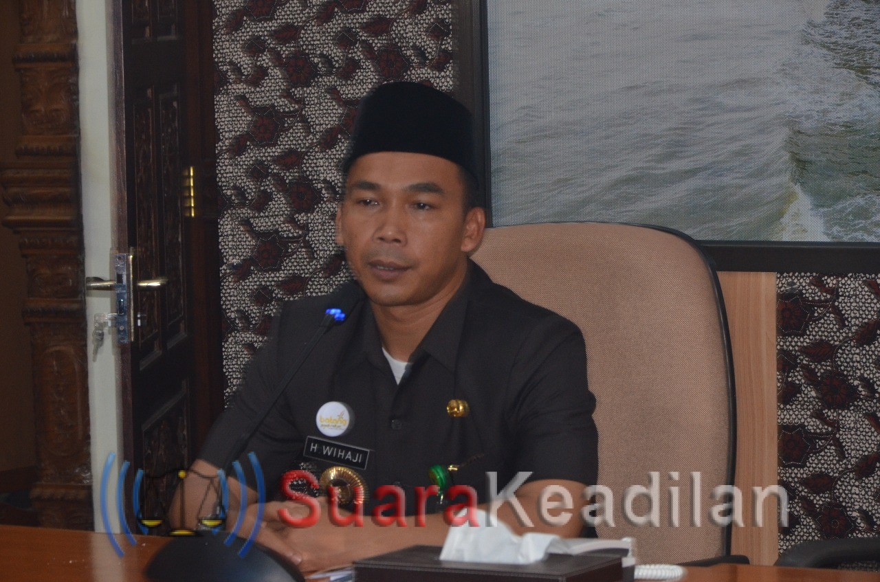 Wihaji Sampaikan Hasil Pertemuan Dengan Presiden Ke Nelayan