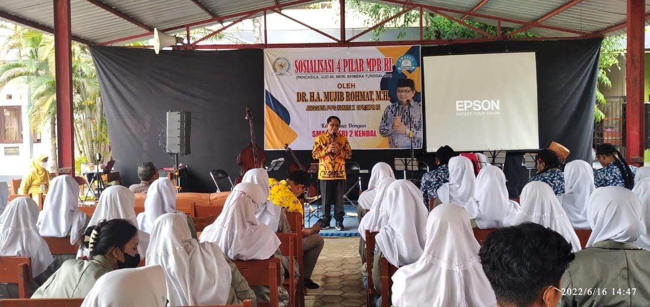 Guru dan Siswa SMAN 2 Kendal Diminta Teladani Nilai- Nilai Empat Pilar