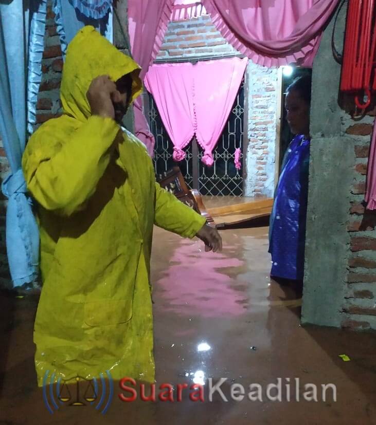 Banjir Bandang Sidomukti Rendam 8 Rumah