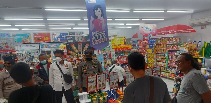 Alfamart Tambakrejo Patebon Dibobol Maling, CDR CCTV Ikut Dibawa Kabur