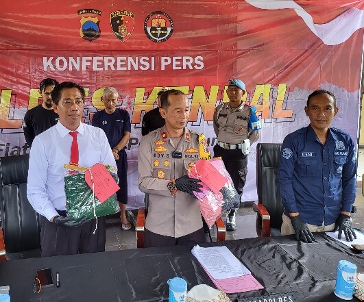 Biadab, Kakek Di Ngampel Tega Cabuli Cucu Kandung Hingga Melahirkan
