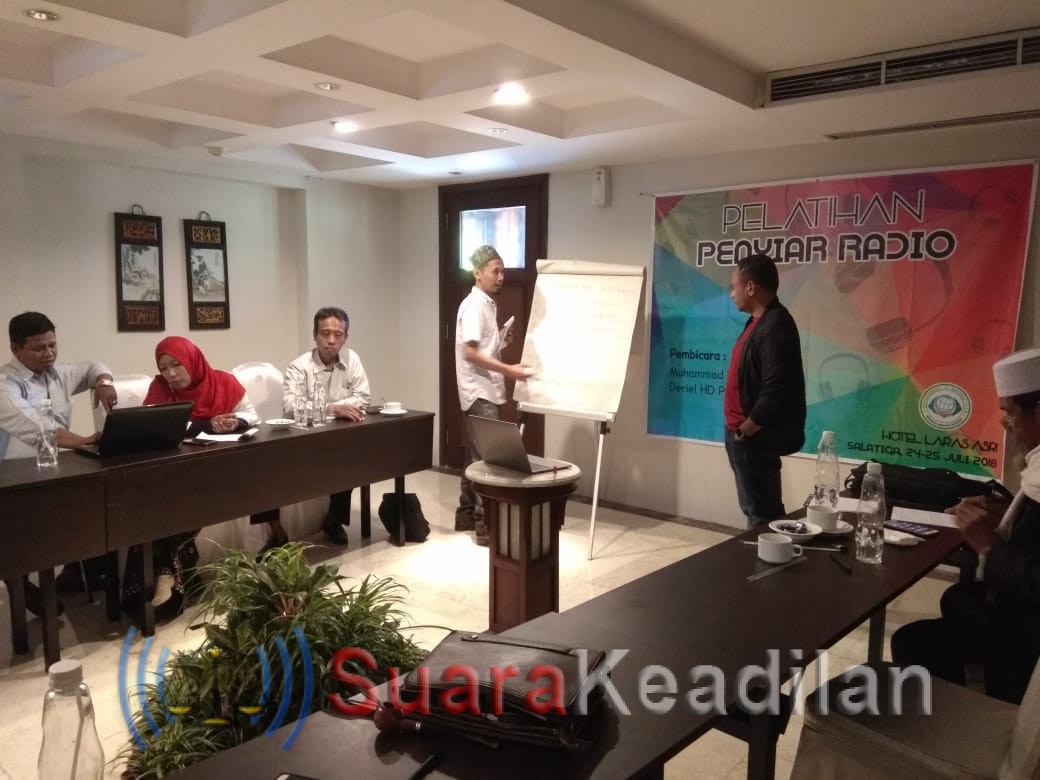 Yayasan Hidayah Bangsa Selenggarakan Diklat Penyiar Radio