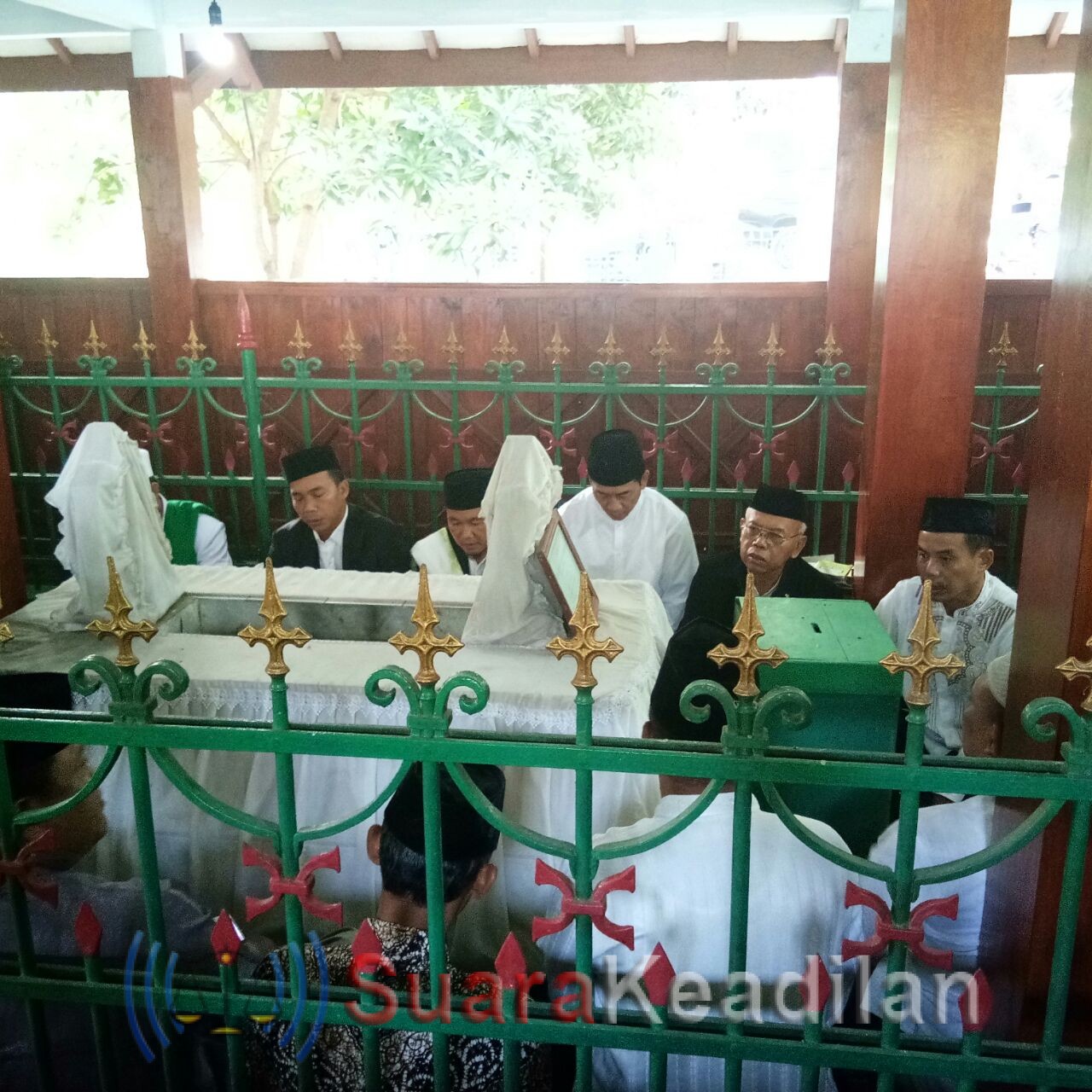 Pejabat Batang Ziarah Ke Kaliwungu Kendal