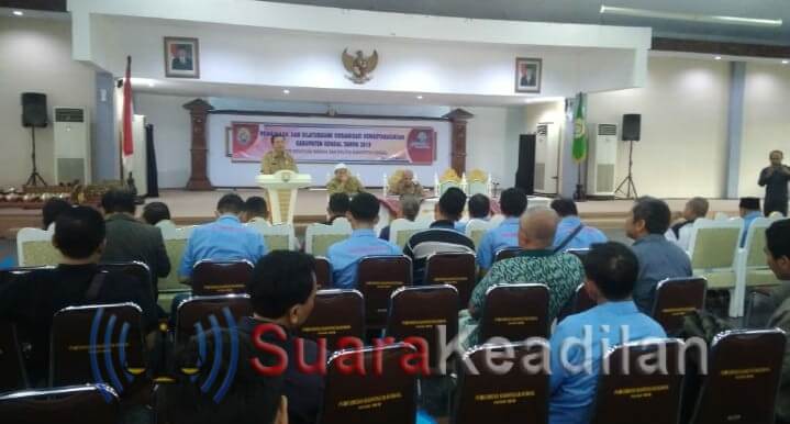 Kesbangpol Beri Pembinaan ke Ormas dan LSM Di Kendal