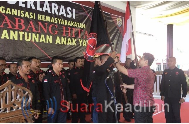 Kelabang Hitam Gelar Deklarasi Dan Santunan Anak Yatim