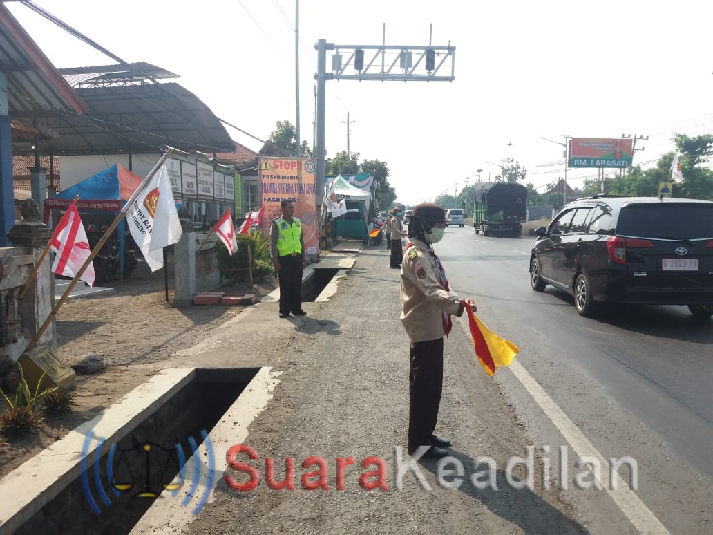 SMK Bina Utama Buka Posko Mudik 2018