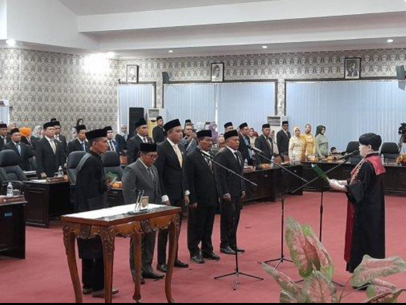 Pimpinan DPRD Kendal Periode 2024-2029 Resmi Diambil Sumpah Dan Dilantik