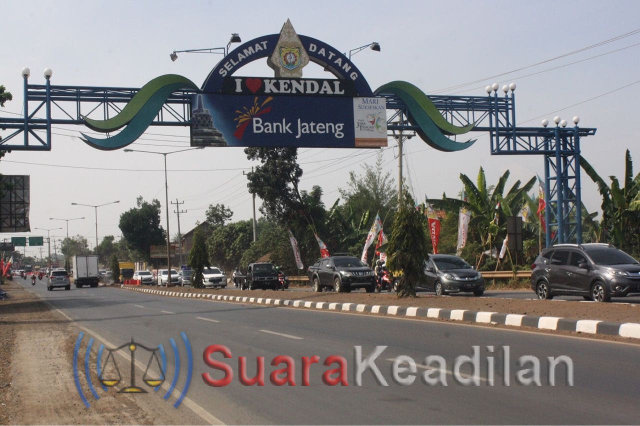 Puncak Arus Balik, Kendaraan Pemudik Perbatasan Di Kendal-Batang