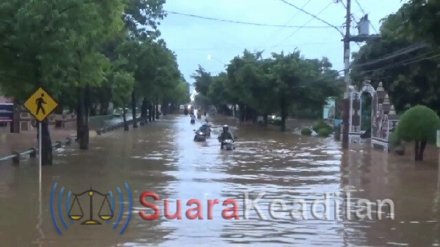 Ribuan Rumah Di Batang Terendam Banjir