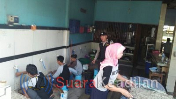 Cegah penyalahgunaan, Polsek Bantarbolang Mengecek Gas 3 kg di Tempat usaha