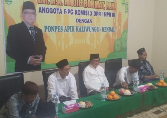 Mujib Rohmat Sosialisasi Empat Pilar Kebangsaan Di Ponpes Apik
