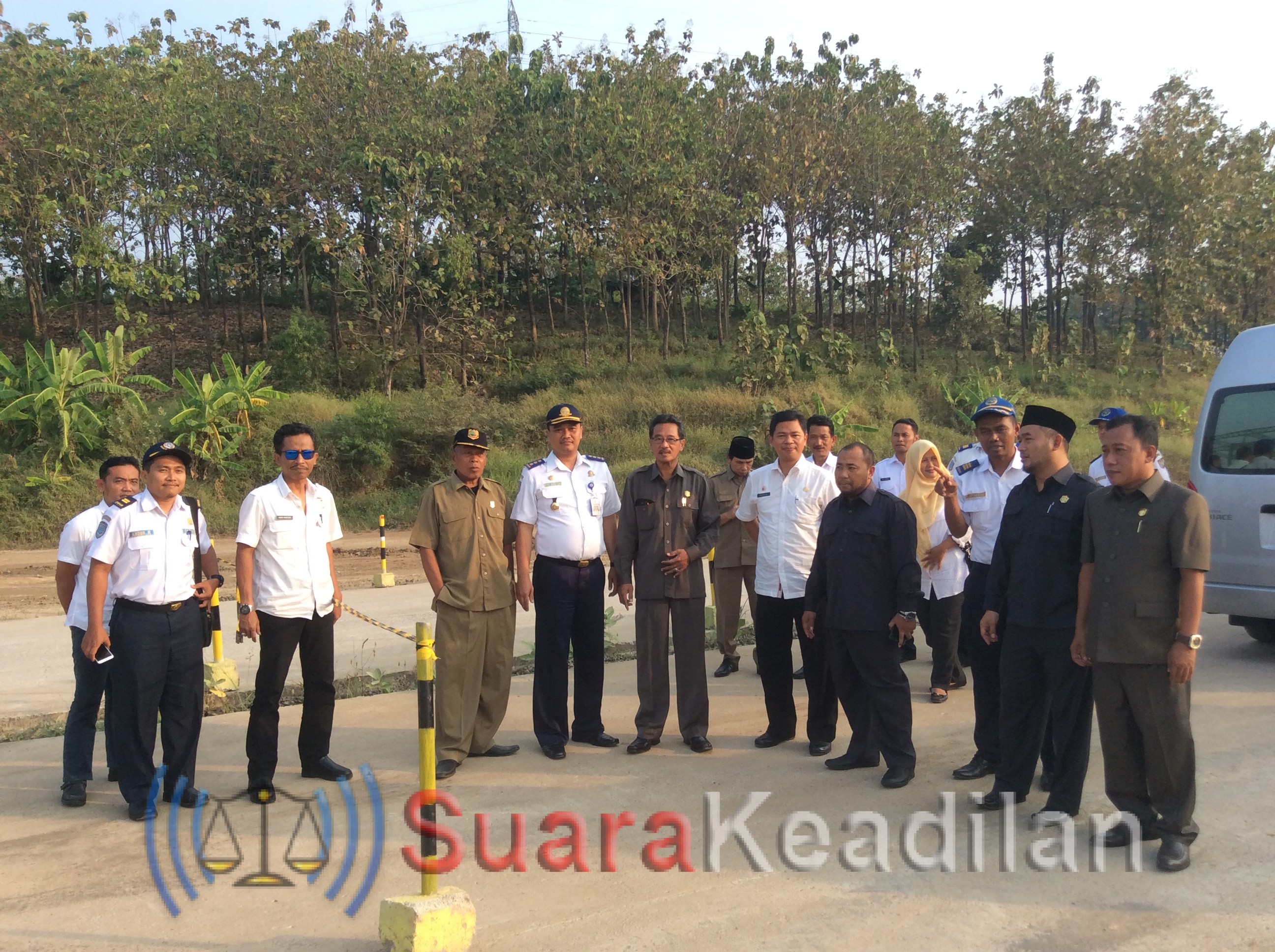 Tol Fungsional Semarang-Batang Minim Rambu Dan Bergelombang