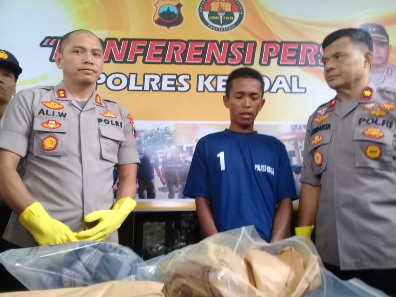 Hardi Nekad Membunuh Karena Jengkel Wajah Disorot HP