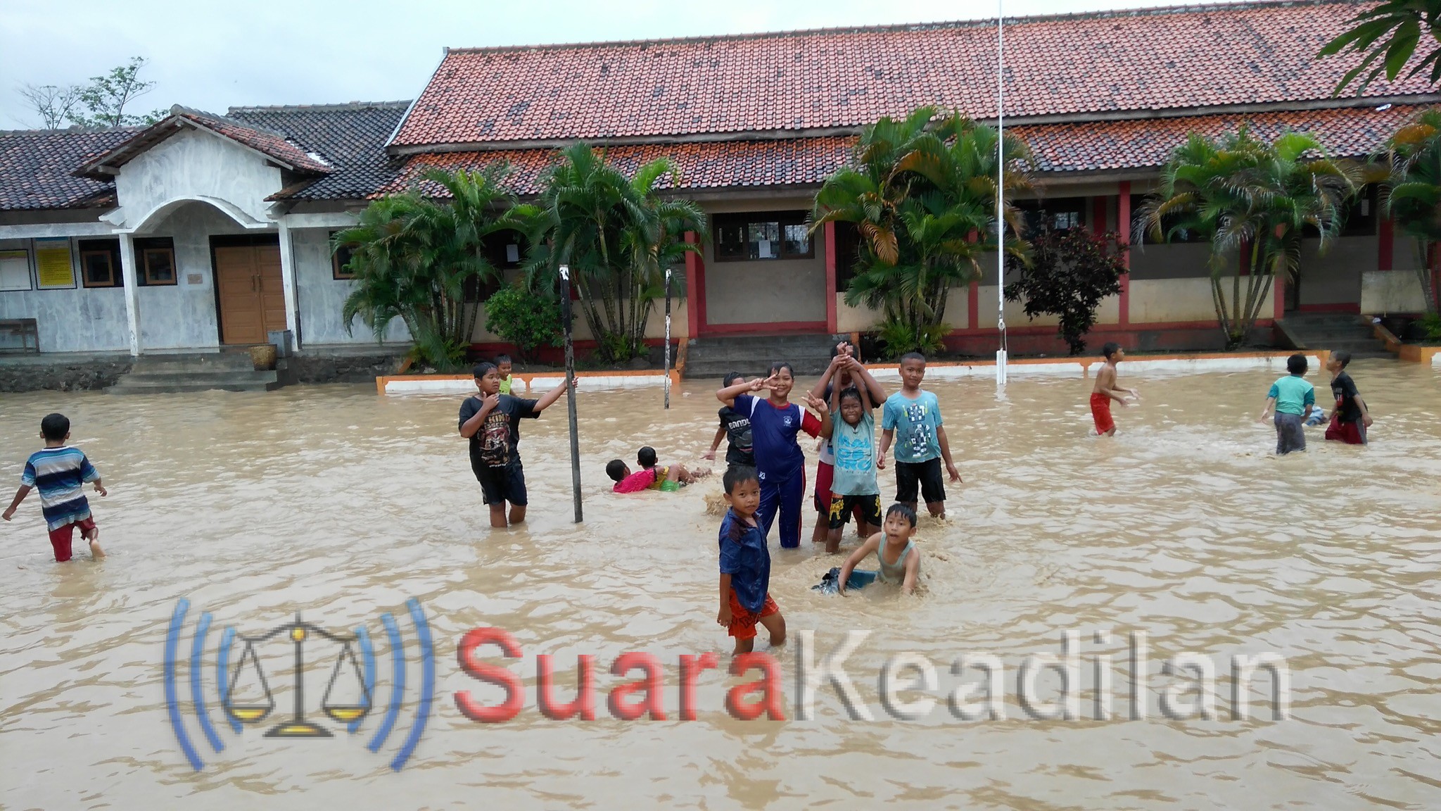 SDN 1 Kebondalem Kebanjiran