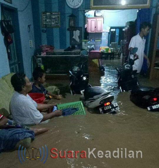 Banjir Bandang, Ratusan Rumah Di Kendal Terendam