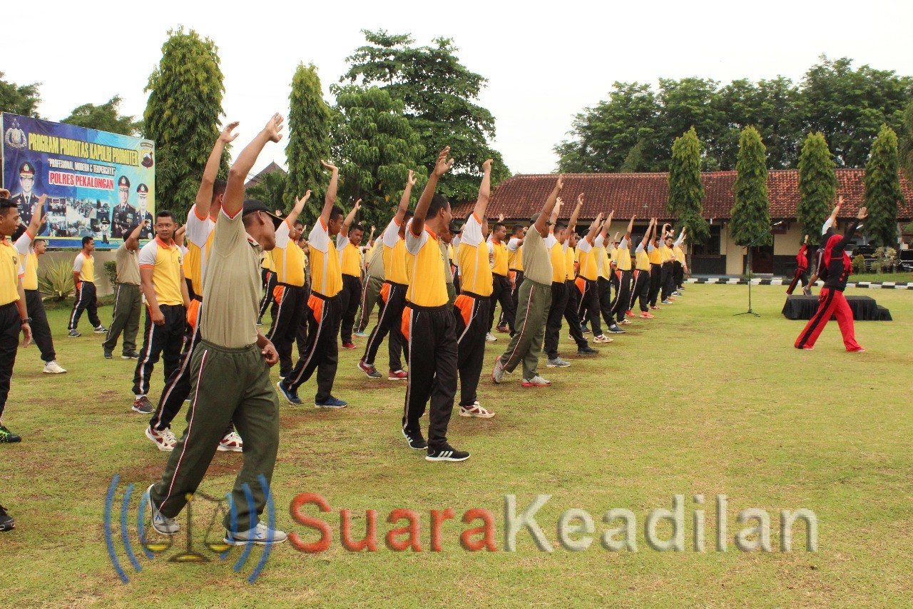 Polres Pekalongan Gelar Olahraga Bersama Dengan Personil Kodim 0710 Pekalongan