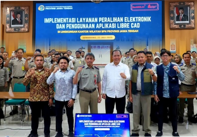 Tingkatkan Kualitas Layanan Kantah Kendal Ikuti Implementasi Layanan Peralihan Elektronik Dan Penggunaan Aplikasi Libre CAD