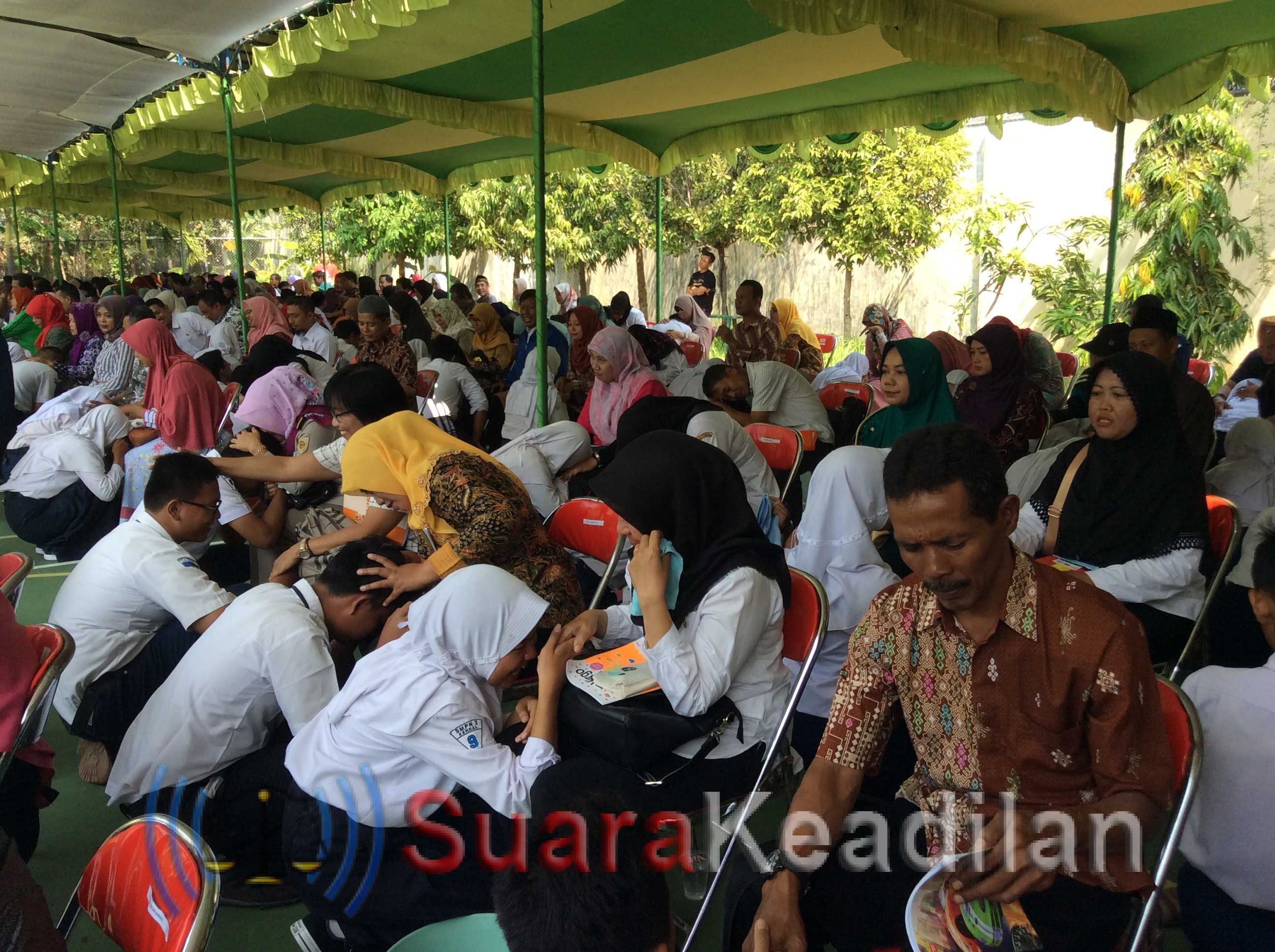 MPLS Hari Terahir SMAN 1 Kendal, Diwarnai Isak Tangis Siswa-Wal Murid