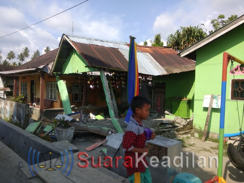 Gempa Dan Tsunami Terjadi Donggala, Korban Sementara 1 Orang 10 Luka -luka
