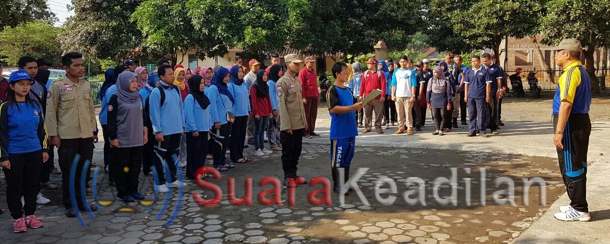 Dinsos Kendal Tanam Bibit Pohon Mangrove di Pantai Tanjung Elok