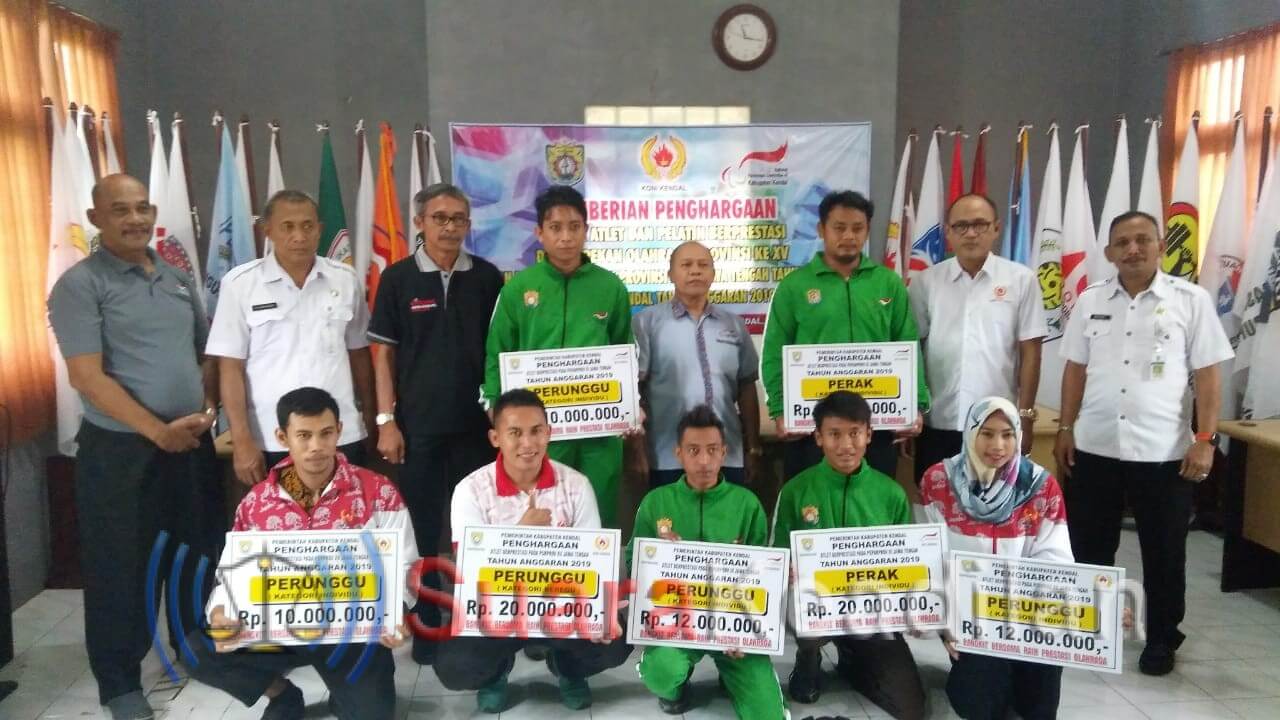 Dinporapar Berikan Bonus Atlet-Pelatih Berprestasi