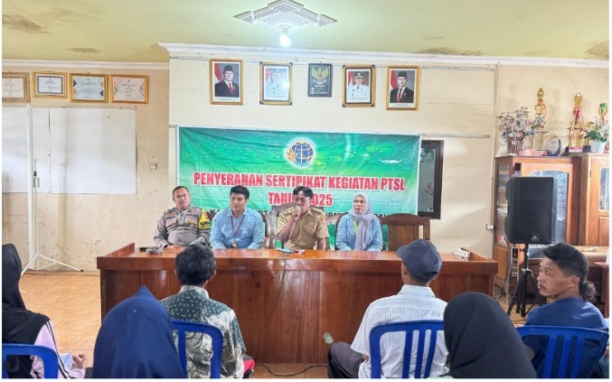 Penyerahan Sertipikat PTSL Tahun 2025 Desa Kalices Kec. Patean