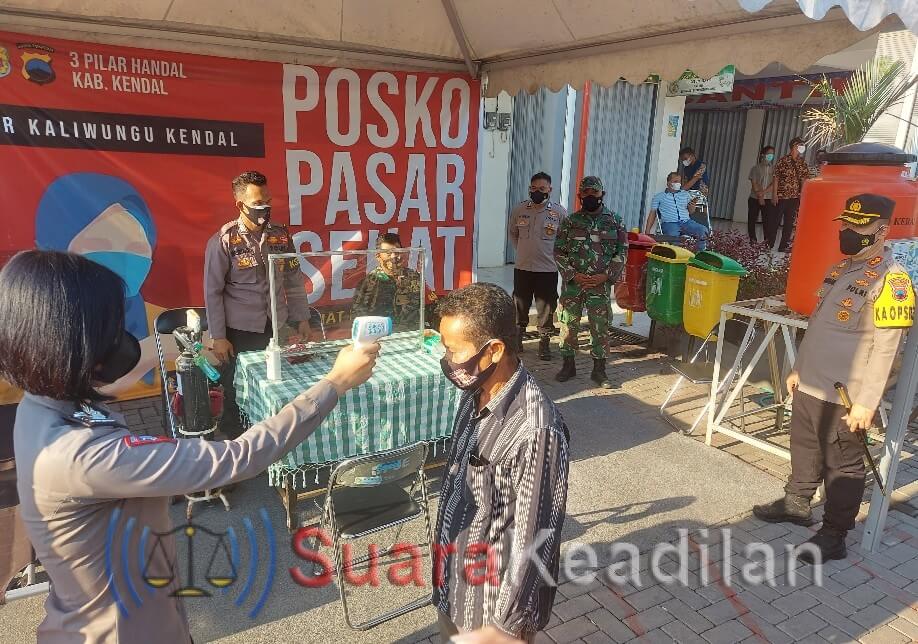 Pantau Kesehatan Warga, Polres Kendal Dirikan Posko Pasar Sehat