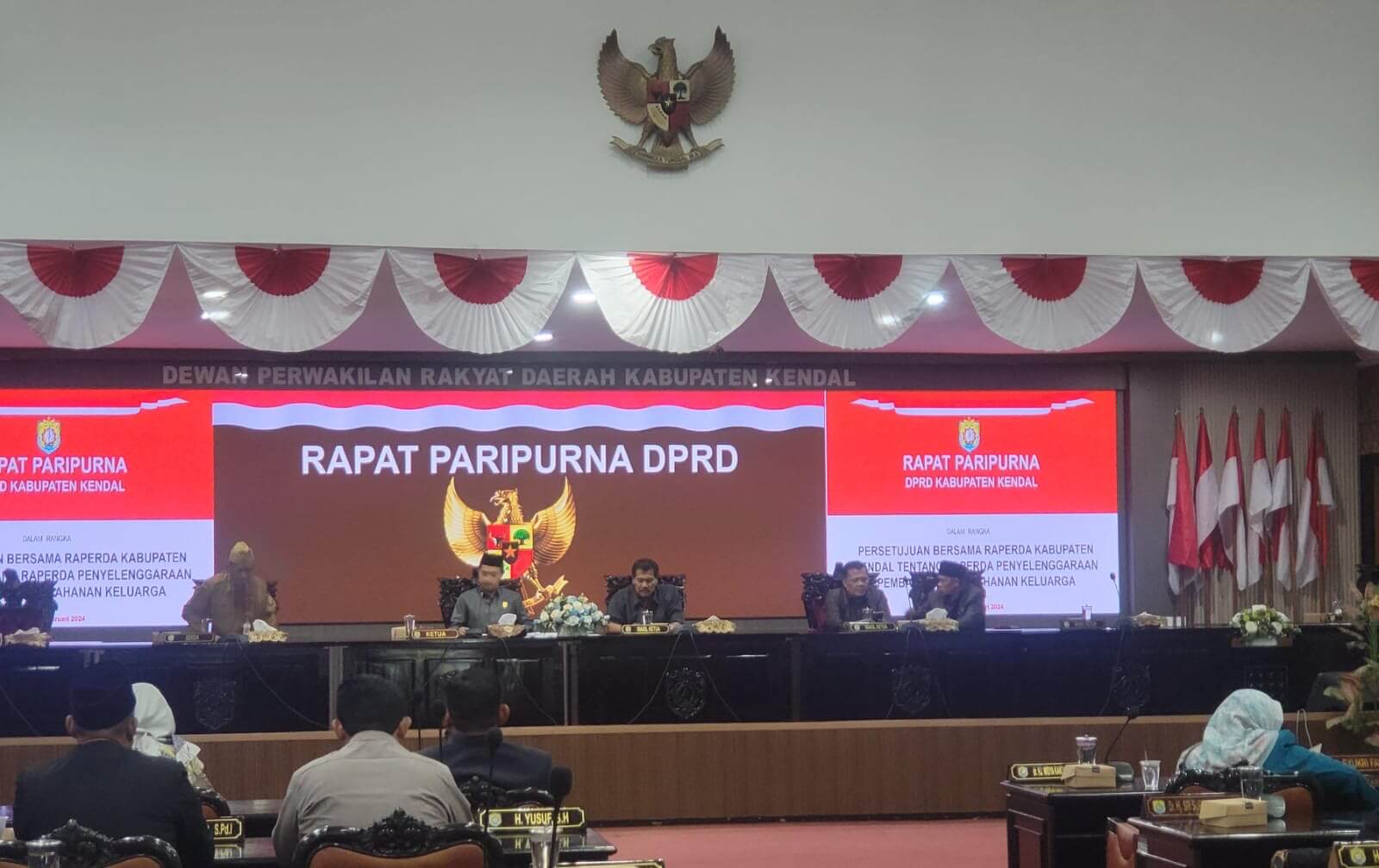 Tok…Tok, Raperda Penyelenggaraan Pembangunan Ketahanan Keluarga Disahkan